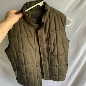 Banana Republic Hunter Green Puffy Vest